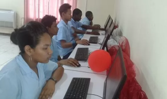 new_computers_Surinam