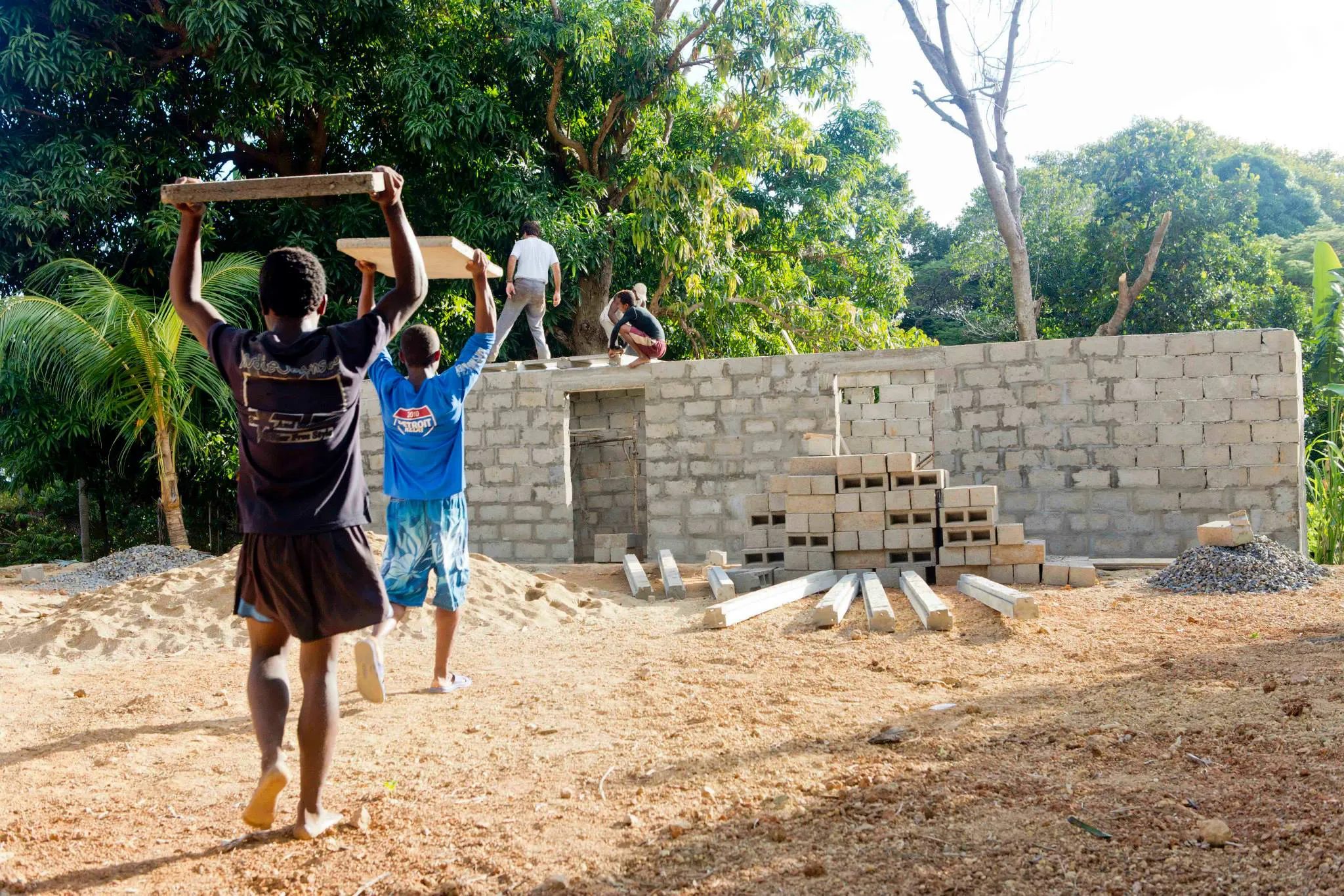 Nosy_Komba_sports_field_-_dressing_rooms_and_guardian_house