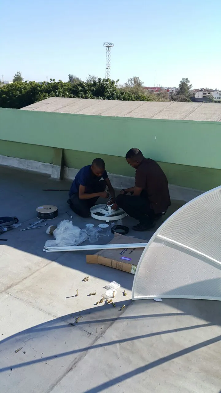 fixing-sattelite-dish